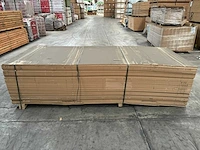 158,6 m² mdf 1,30 m breed 3,05 m lang 1,8 cm dik - afbeelding 2 van  4