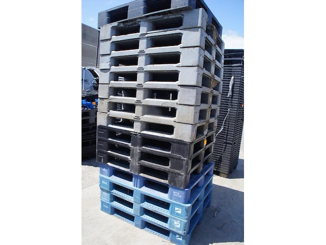 15x 100x120 plastic palletten - afbeelding 2 van  2