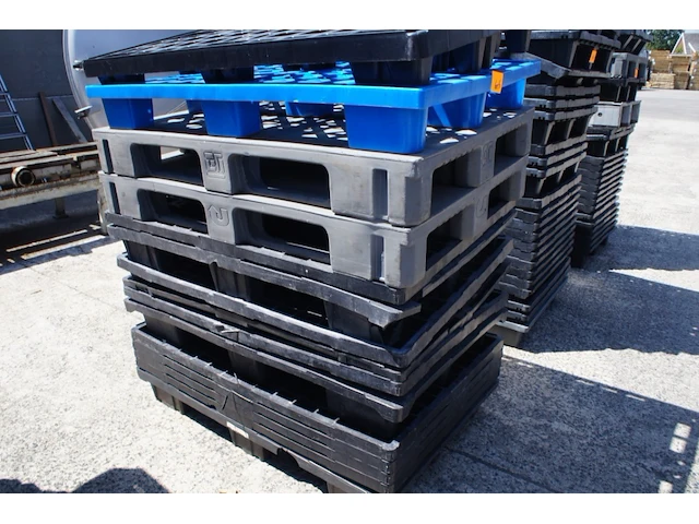 15x 80x120 plastic palletten - afbeelding 2 van  2