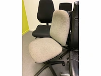 15x diverse bureaustoelen - afbeelding 10 van  19