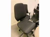 15x diverse bureaustoelen - afbeelding 11 van  19