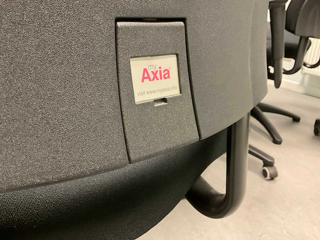 15x diverse bureaustoelen - afbeelding 14 van  19
