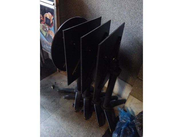 15x diverse inklapbare terrastafel - afbeelding 6 van  9