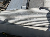 16 betonplaten voor tuinomheining - afbeelding 1 van  5