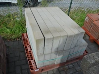 16 borduren (zonder pvc pallet) - afbeelding 1 van  4