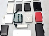 16 diverse powerbanks - afbeelding 1 van  3