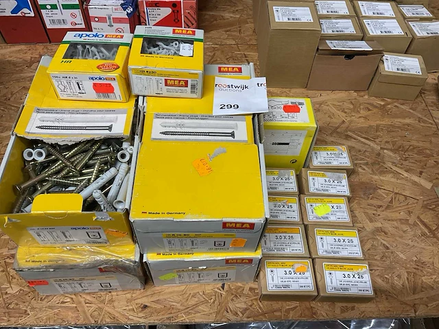 16 dozen bevestigingsmaterialen - afbeelding 1 van  6