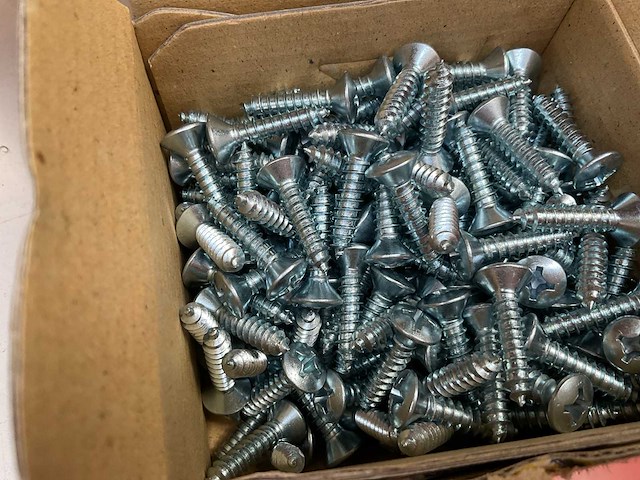 16 dozen plaatschroeven - afbeelding 3 van  3
