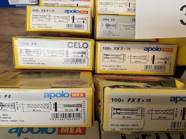 16 dozen pluggen - afbeelding 8 van  9