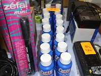 16 flacon ontkalker + 3 pneumatische olie - afbeelding 1 van  3