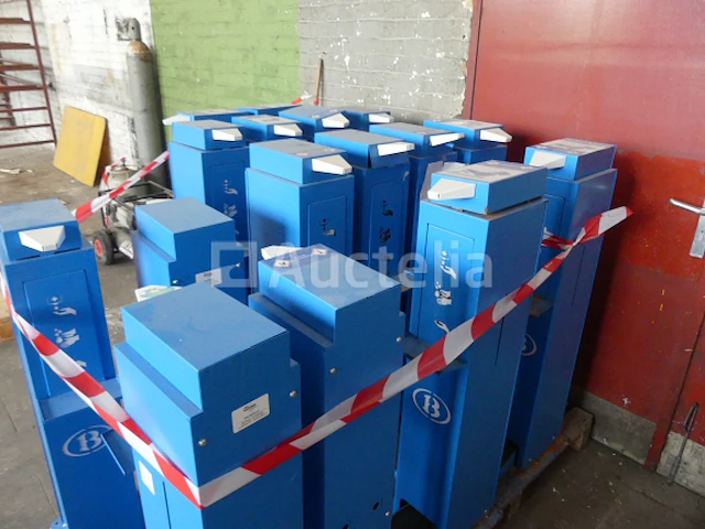 16 hydraulische geldispensers - afbeelding 5 van  5