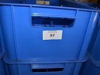 16 pvc bakken voor glazen leeg, 5 houten kisten met koffietassen en ondertassen (67,68) - afbeelding 6 van  11