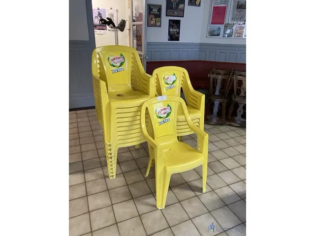 16 pvc terrasstoelen lipton - afbeelding 1 van  4