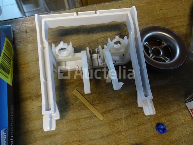 16 sets sanitair / verwarming artikelen (zie foto's) - afbeelding 13 van  18