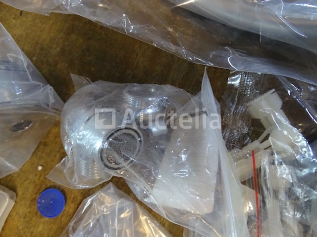 16 sets sanitair / verwarming artikelen (zie foto's) - afbeelding 16 van  18