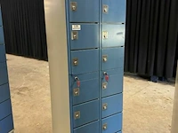 16-vaks lockerkast met sleutels - afbeelding 1 van  9