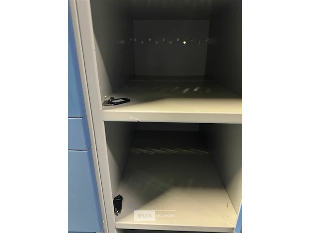 16-vaks lockerkast met sleutels - afbeelding 5 van  6
