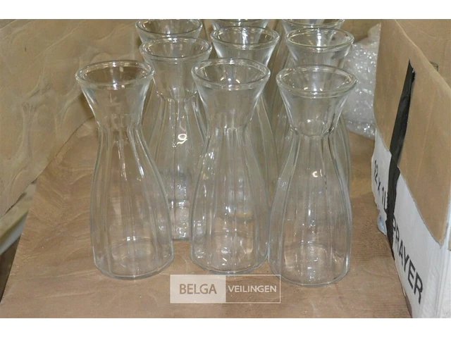 ±160 glazen vazen h=27cm en ±11 glazen flessen h23cm - afbeelding 3 van  4