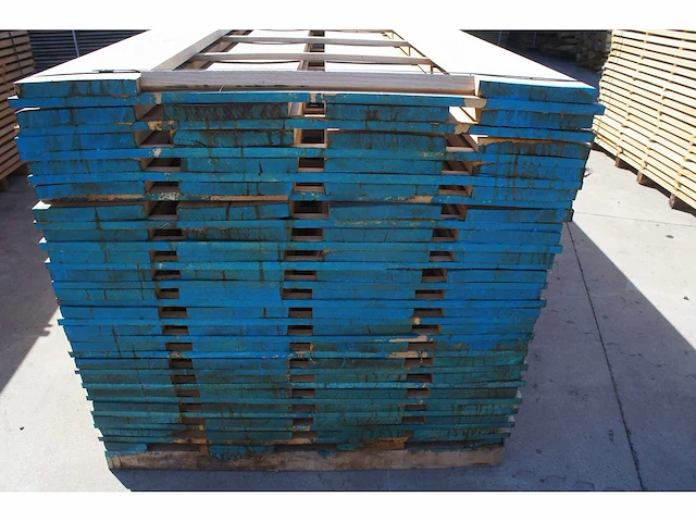 1,63 m³ eiken planken 30mm - afbeelding 3 van  4