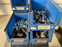 16,42 kg diverse bevestigingsmaterialen in stapelbare bak - afbeelding 6 van  13