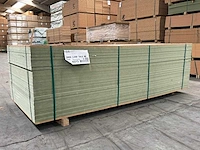 168 m² mdf wit 1,25 m breed 2,44 m lang 1,6 cm dik - afbeelding 1 van  4