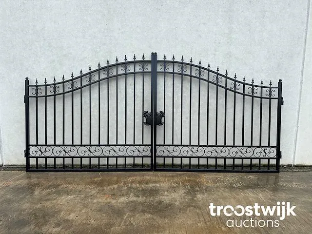 16ft plain design gate - afbeelding 1 van  6