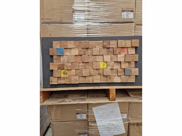 16m2 wood panels teakhout colour - afbeelding 1 van  1