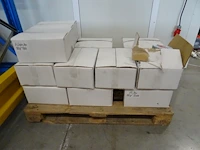 16x doos koekjes in cadeauverpakking - afbeelding 2 van  7