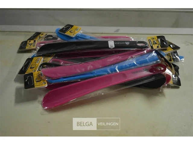 ±16x plastic schoenlepels - afbeelding 1 van  3