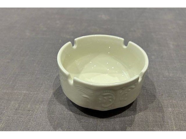 17 asbakken - afbeelding 2 van  5