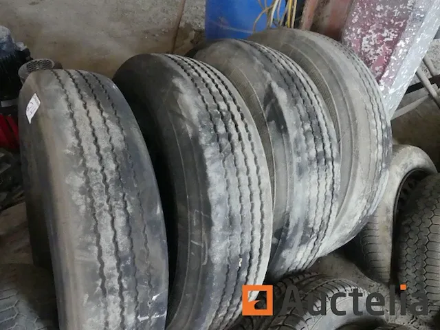17 banden verschillend afmetingen - afbeelding 1 van  8