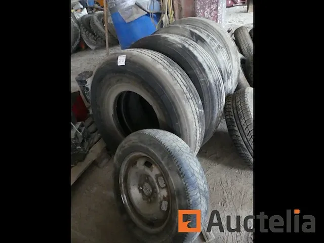 17 banden verschillend afmetingen - afbeelding 3 van  8
