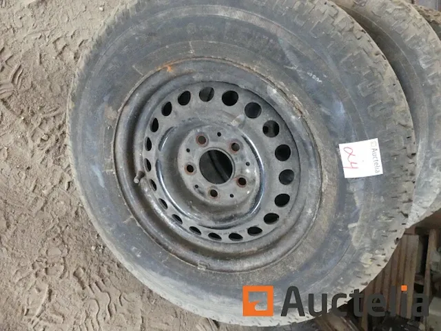 17 banden verschillend afmetingen - afbeelding 4 van  8
