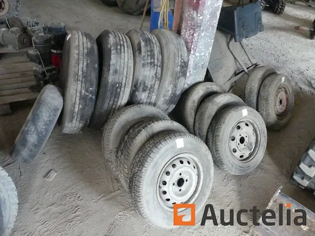 17 banden verschillend afmetingen - afbeelding 6 van  8