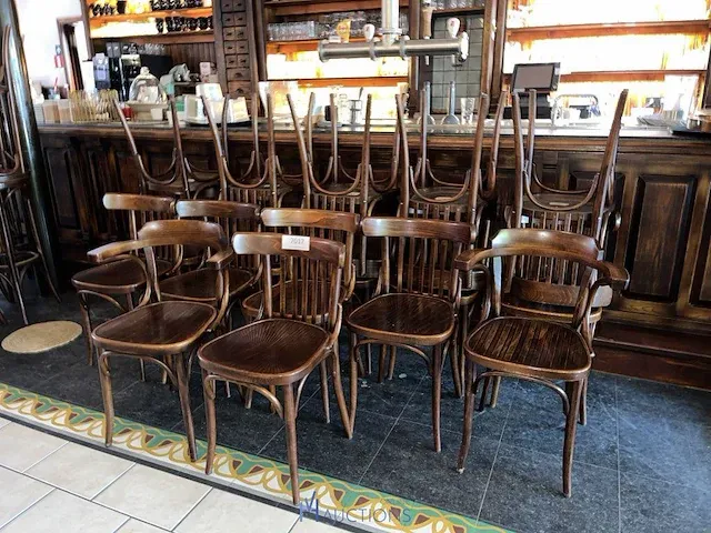17 cafestoelen hutten - afbeelding 1 van  4