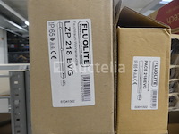 17 frames en neonlamp - afbeelding 5 van  10