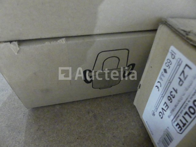 17 frames en neonlamp - afbeelding 9 van  10