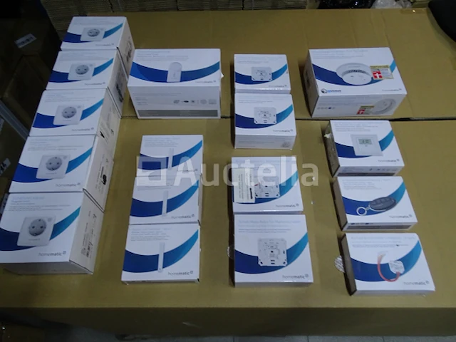 17 homematic aangesloten items - waarde 1.077 € - afbeelding 1 van  12