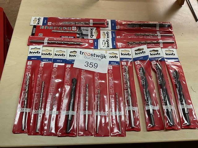 17 ijzerboren - afbeelding 1 van  7