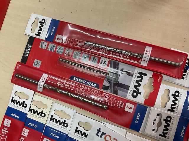 17 ijzerboren - afbeelding 4 van  7