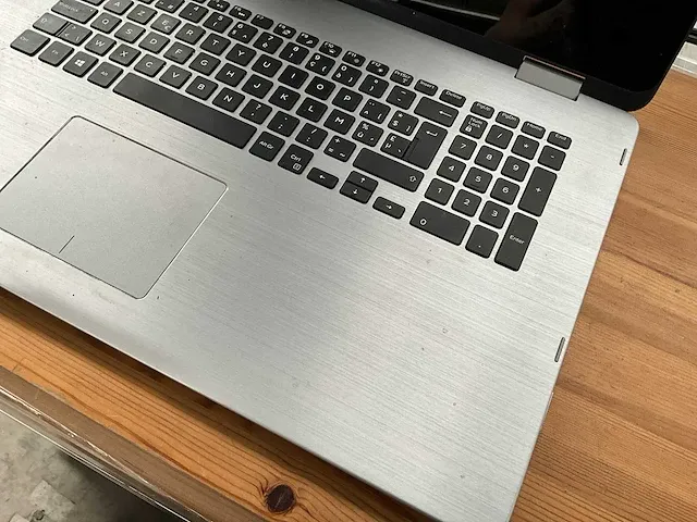 17” laptop dell inspiron p30e - afbeelding 4 van  10