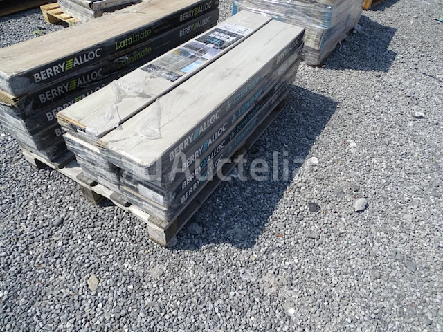 17 m² gelamineerd parket berry alloc - afbeelding 1 van  5