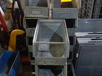 17 metalen bakken - afbeelding 2 van  3