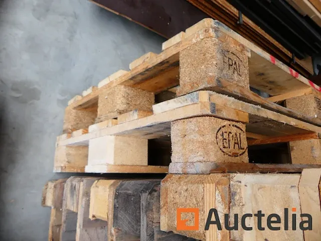 17 pallets euro - afbeelding 1 van  3