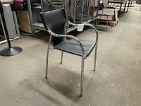 17 stoelen - afbeelding 1 van  3