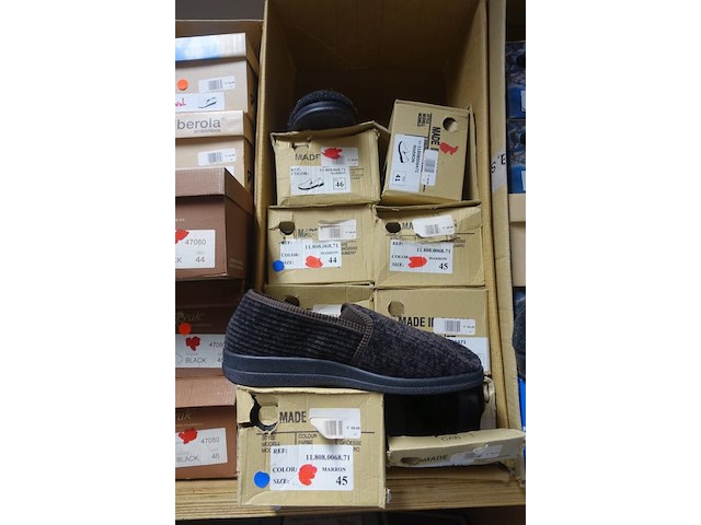 175x div herenpantoffels - afbeelding 2 van  28