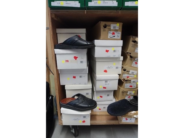 175x div herenpantoffels - afbeelding 9 van  28