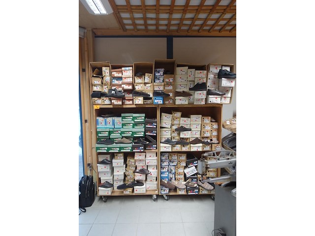 175x div herenpantoffels - afbeelding 1 van  28