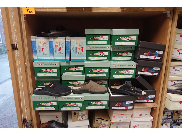 175x div herenpantoffels - afbeelding 22 van  28