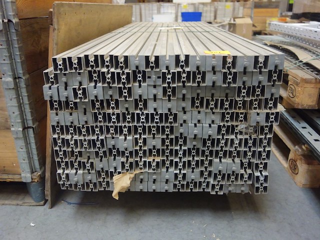 175x metalen staaf - afbeelding 2 van  3